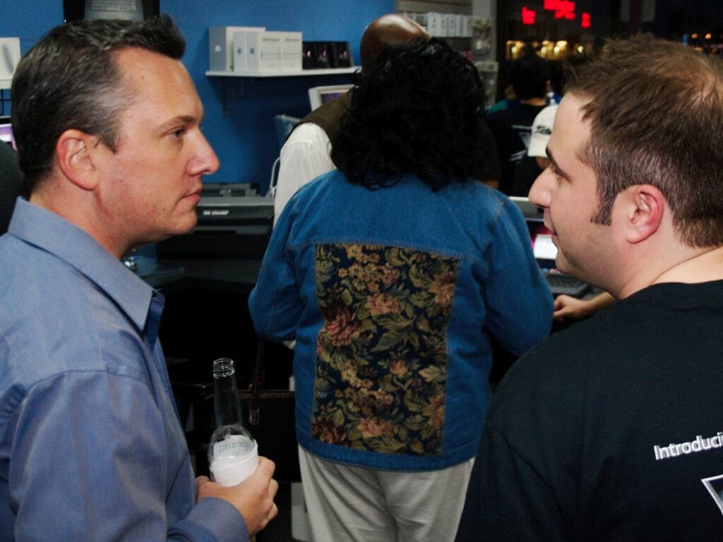 MacSpecialist _ Apple Specialist _ Villa Park IL _ Me with a client and I was already balding - brutal